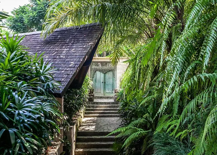 Naga Putih Villa