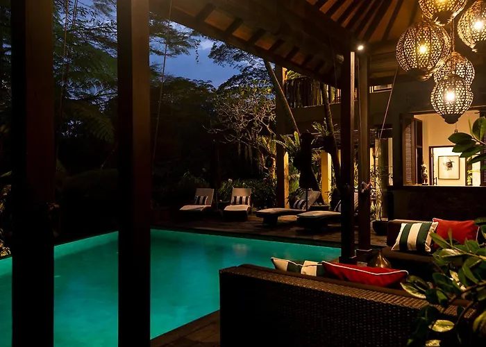Villa Naga Putih