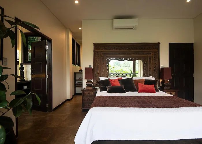 Naga Putih Ubud